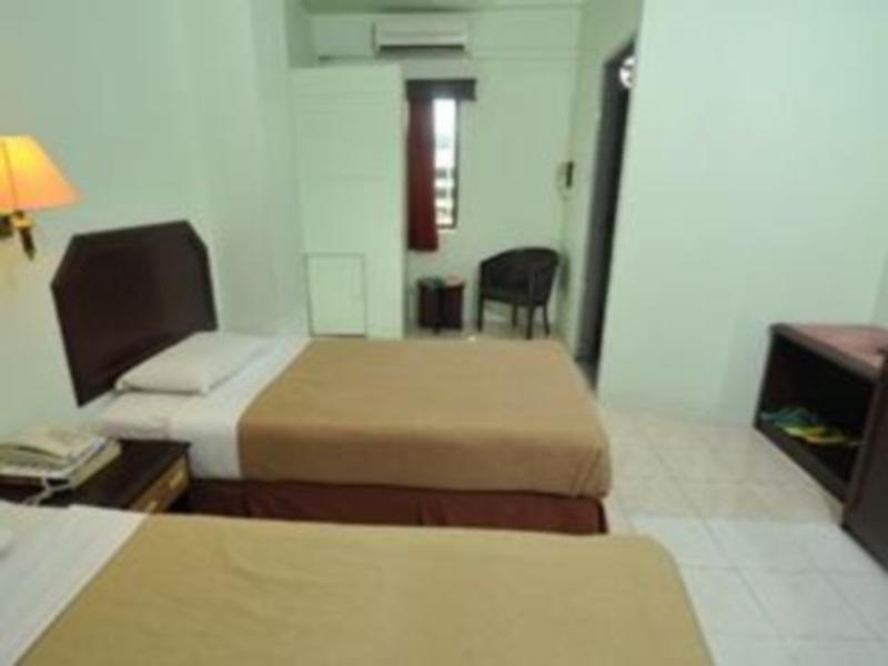 Grand Supreme Hotel Kuching Exterior foto